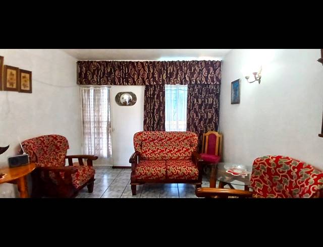 2 BEDROOM APARTMENT FOR SALE IN VEREENIGING CENTRAL